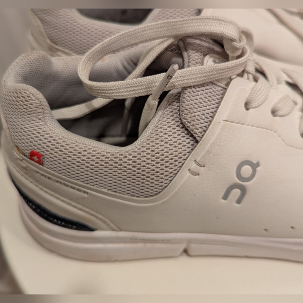 On Running Men's White and Light Gray Sneakers